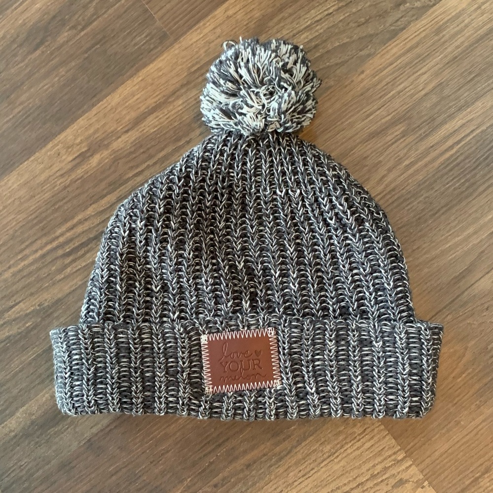 SOLD Love your melon beanie/hat with Pom